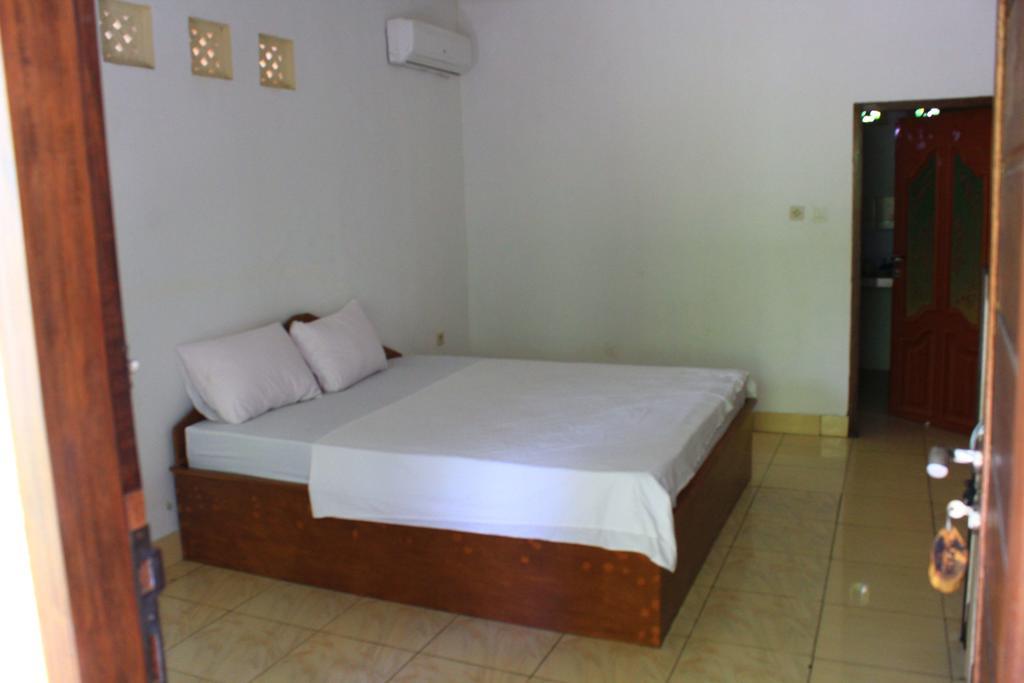 Tapada Apartment Gili Air Exterior photo